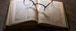 Wybór odpowiedniej literatury i źródeł do pracy licencjackiej